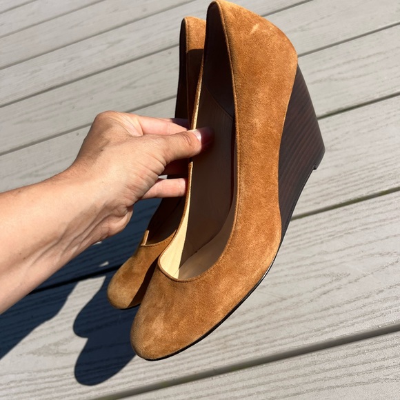 Suede wedge heels size 8 - Picture 3 of 7